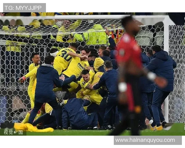 深圳足球队与上海足球队赛后复盘分析比赛节奏与战术调整的关键因素 深圳足球队与上海足球队赛后复盘分析比赛节奏与战术调整的关键因素